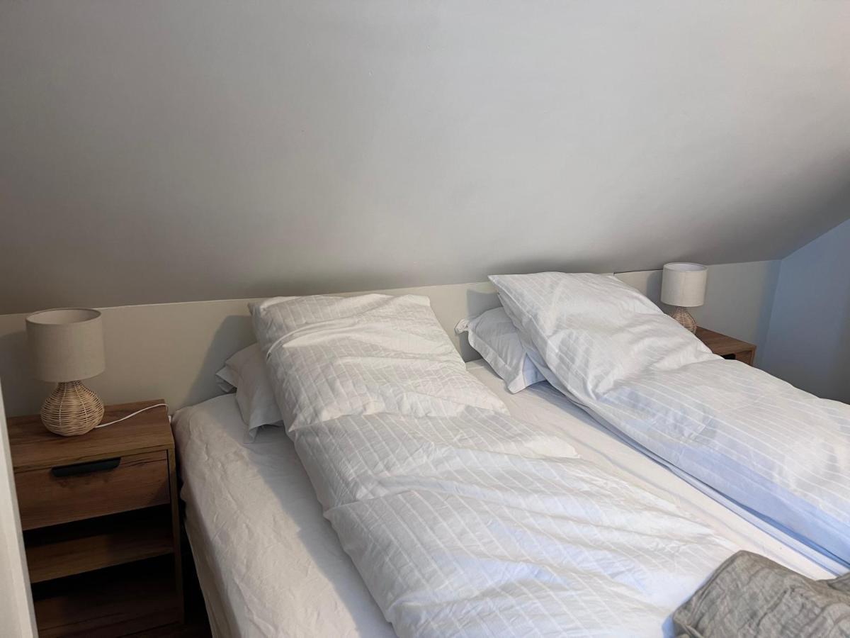 Akureyri Apartments Bagian luar foto